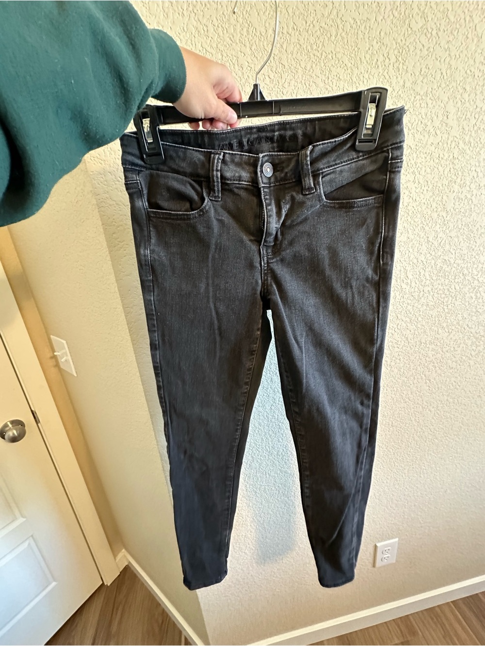 American Eagle Outfitters Women's Skinny Jeans - Black Wash